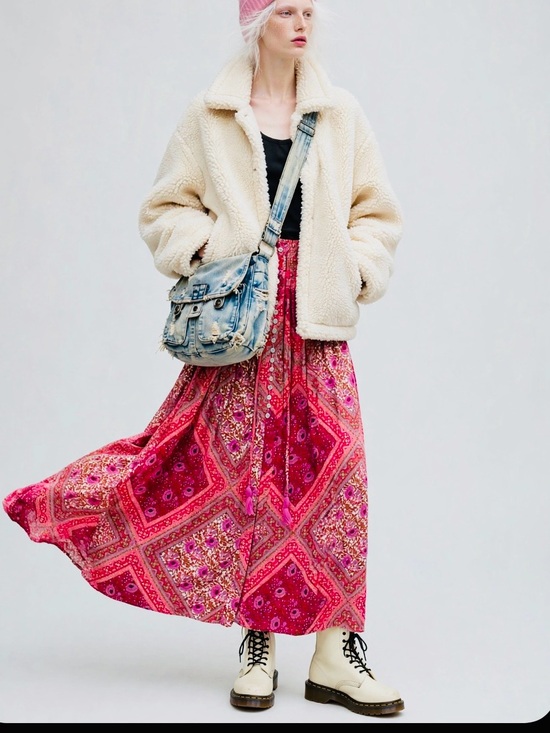 Christian Siriano Dresses & Skirts - Christian Siriano viscose skirt